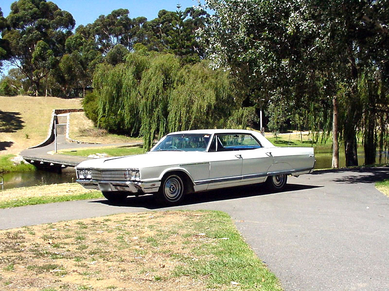 Buick Electra 225: 9 фото