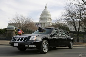 Cadillac DTS: 12 фото