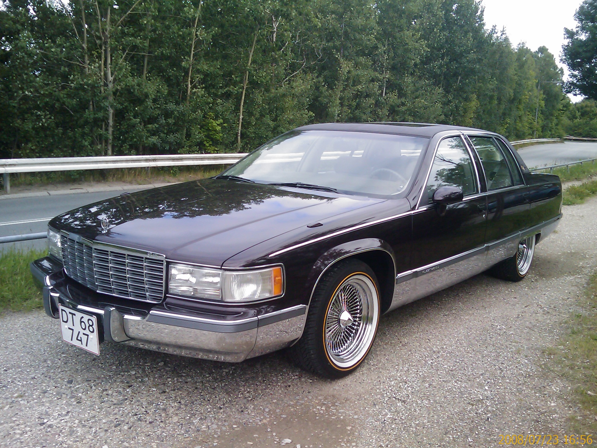 Cadillac Fleetwood Brougham: 11 фото