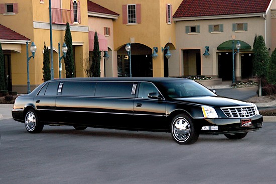 Cadillac Limousine: 5 фото