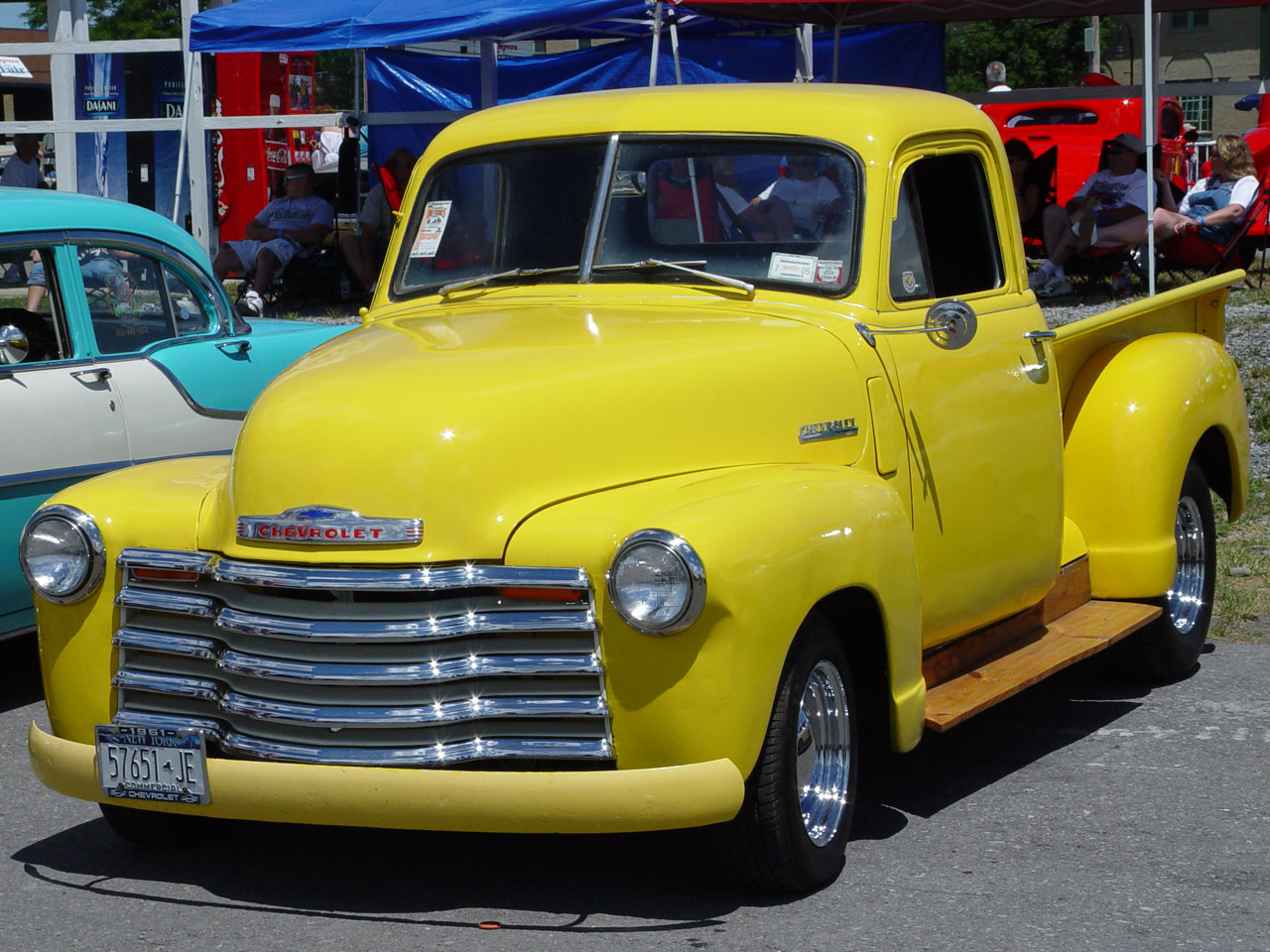 Chevrolet Pickup: 4 фото