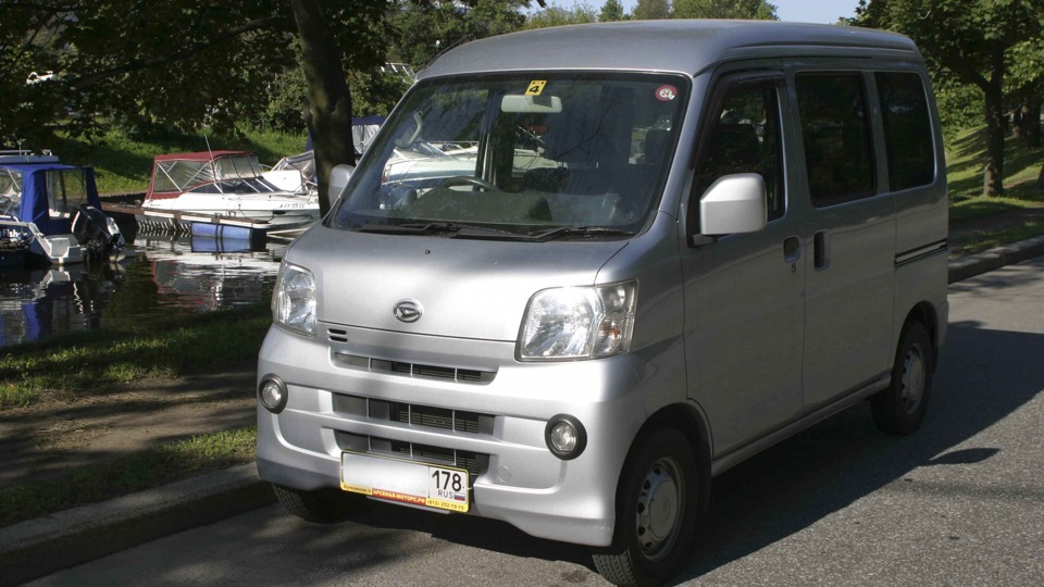 Daihatsu Hijet: 9 фото