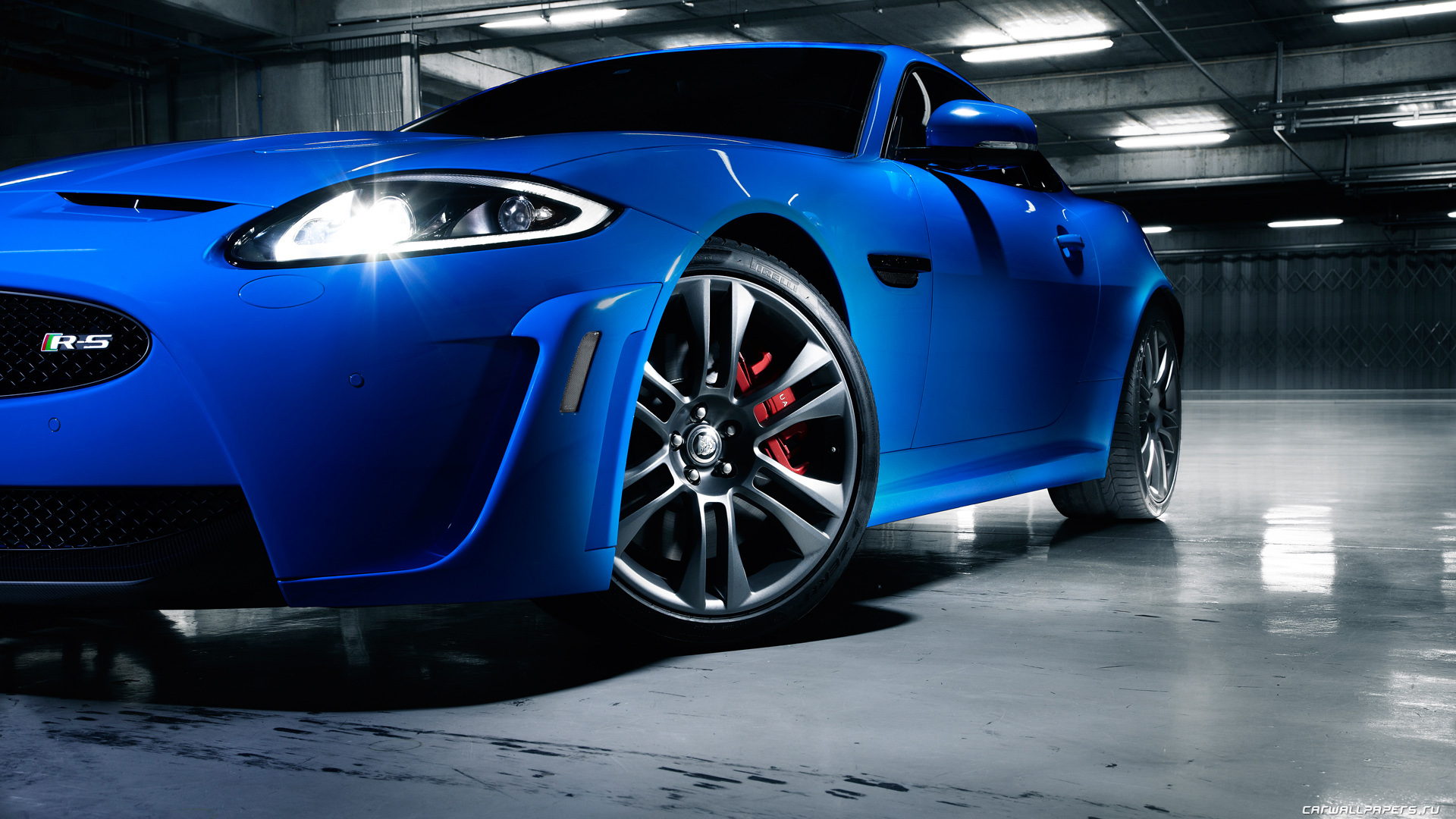 Jaguar XKR-S: 8 фото