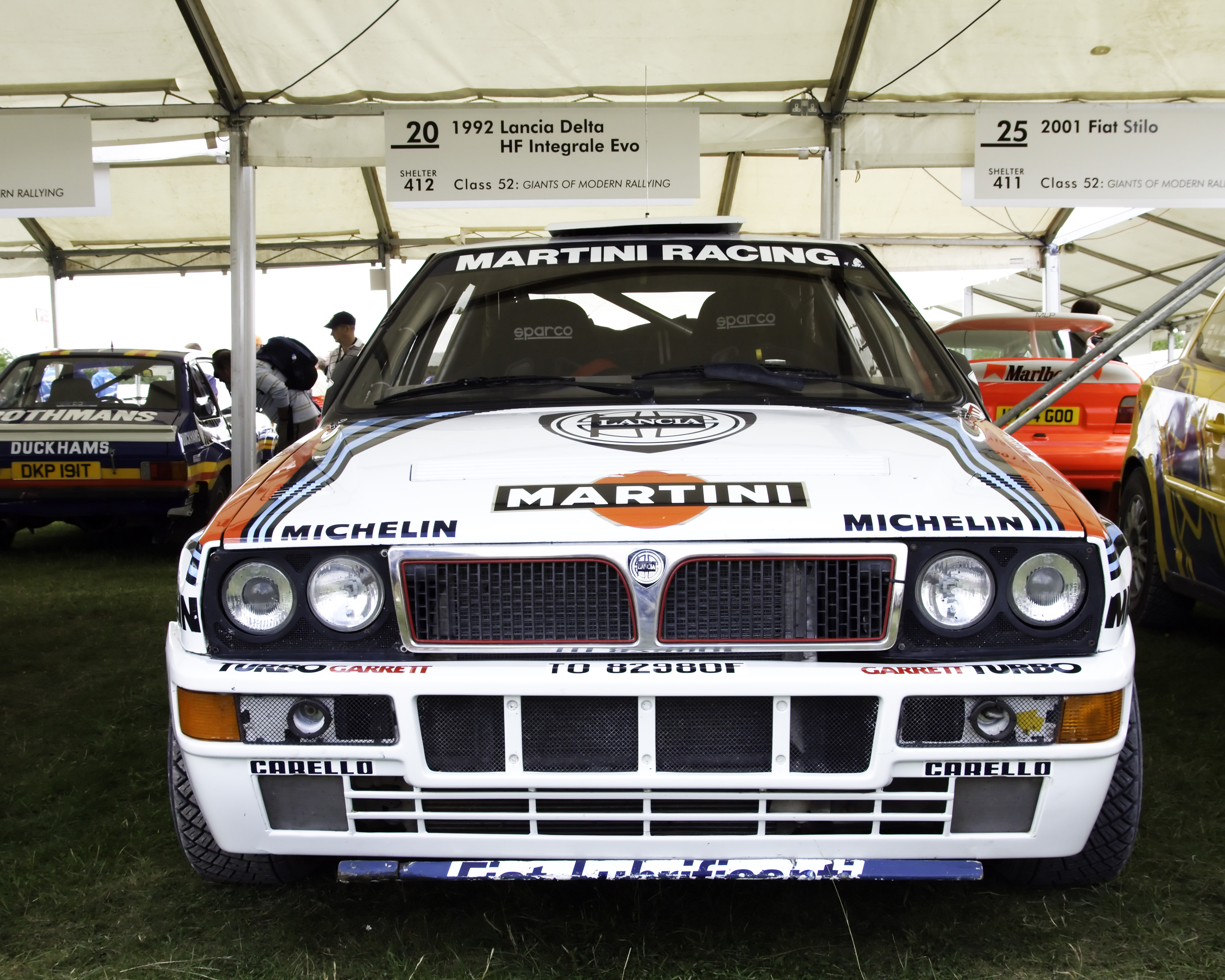 Lancia Delta HF Integrale: 9 фото