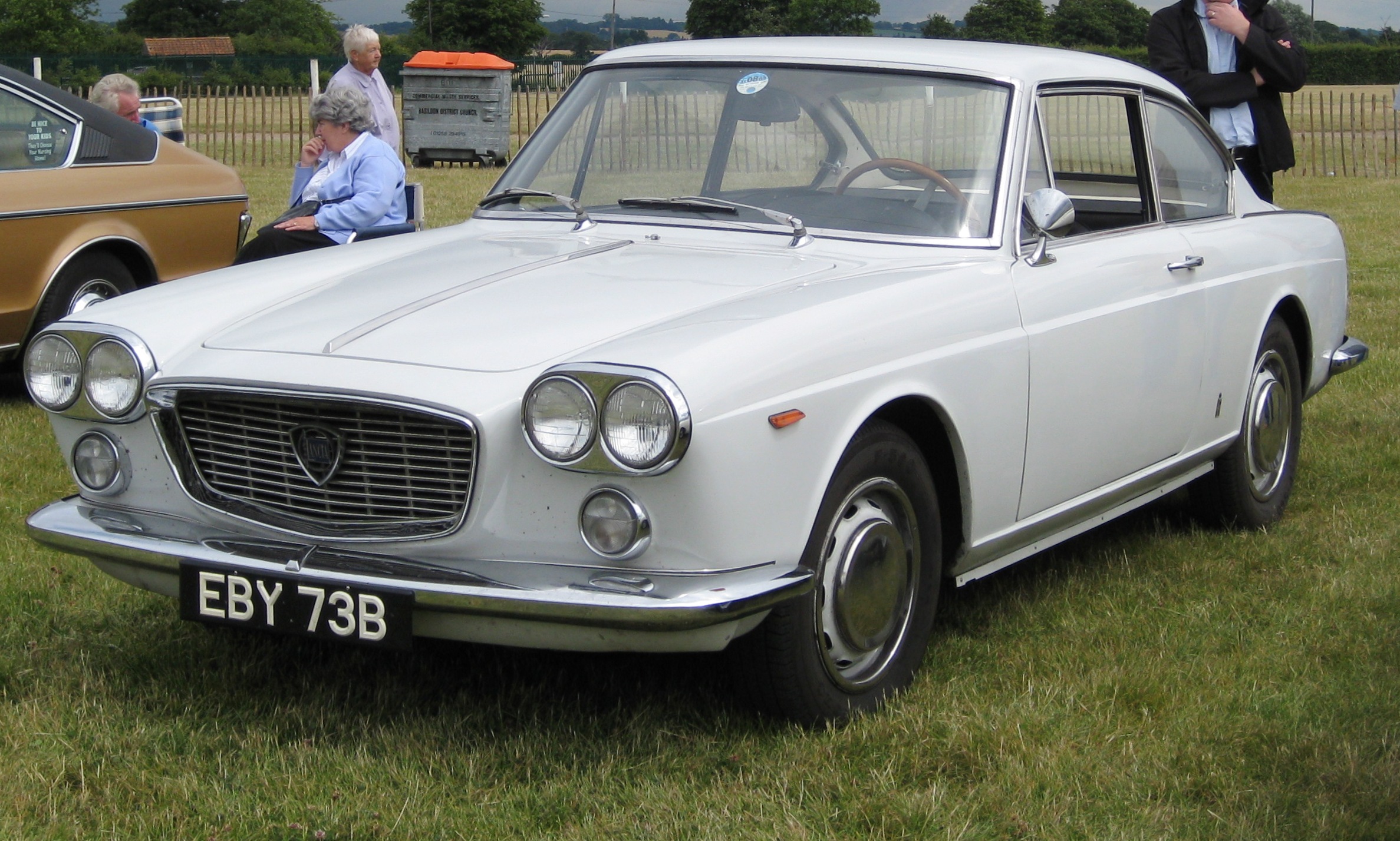 Lancia Flavia: 9 фото