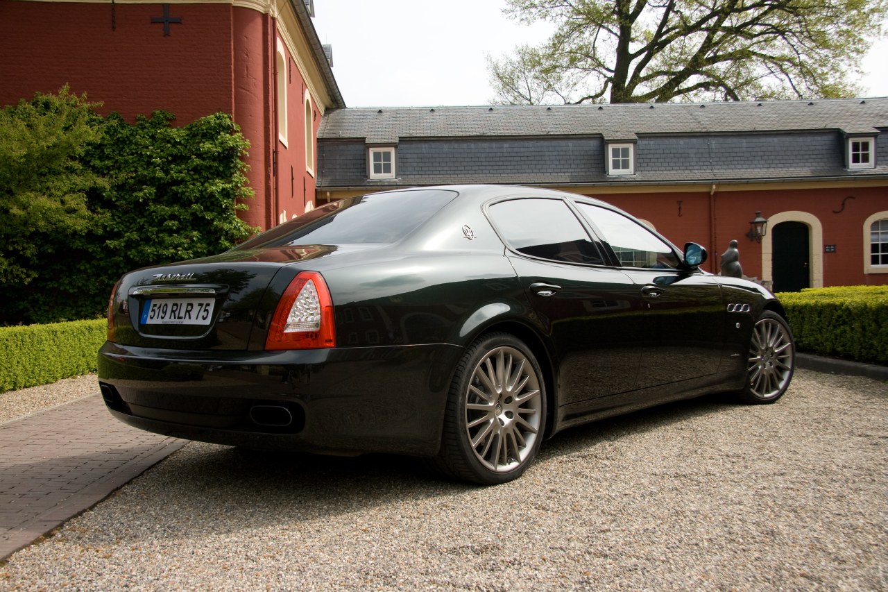 Maserati Quattroporte GTS: 12 фото