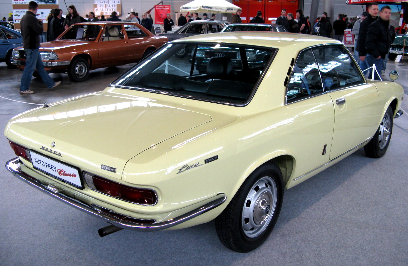 Mazda Luce: 8 фото