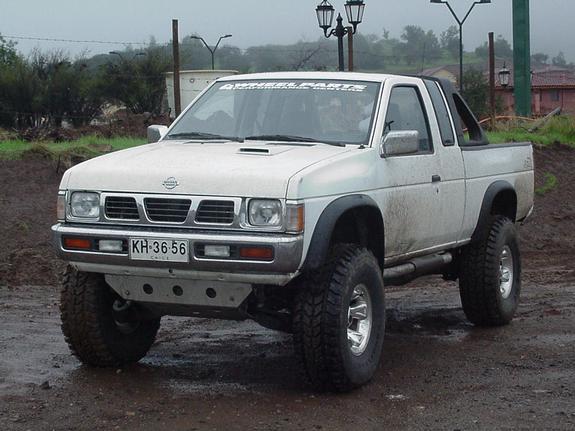 Nissan King Cab: 8 фото