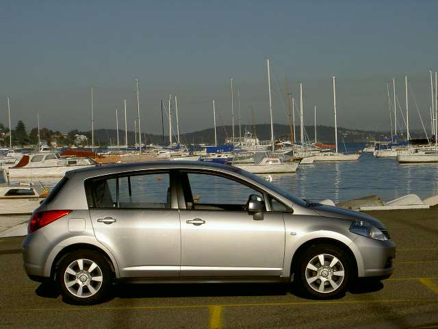 Nissan Tiida