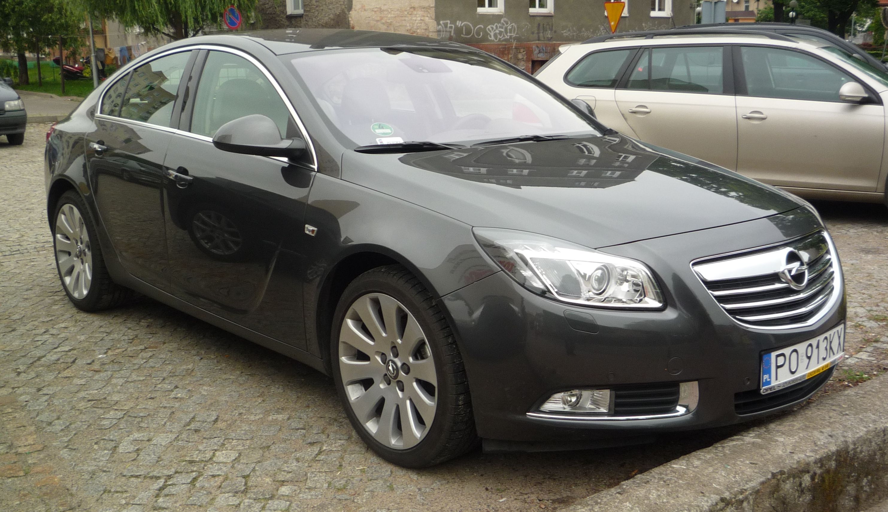 Opel Insignia: 8 фото