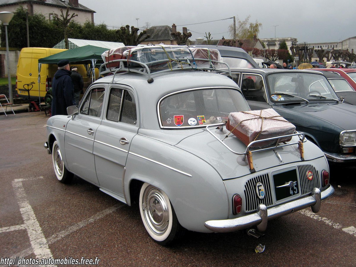 Renault Dauphine: 12 фото