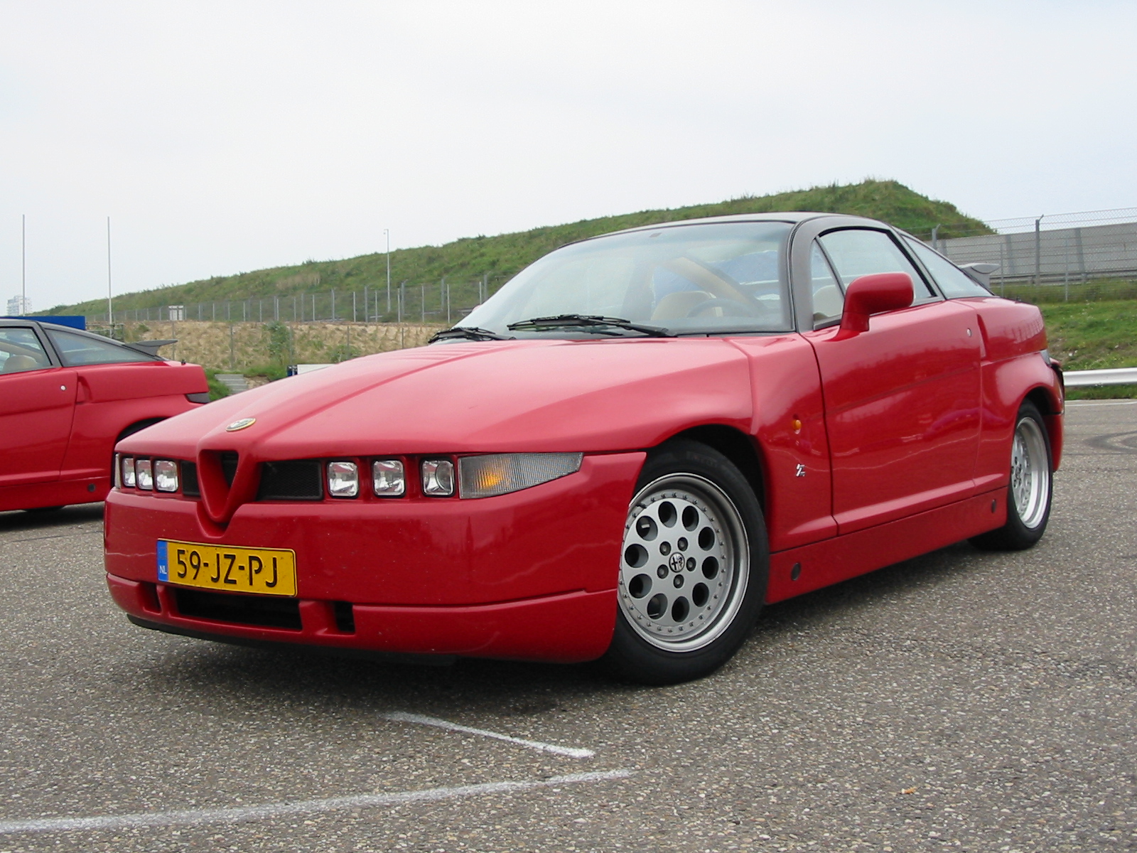 Alfa Romeo SZ/RZ: 5 фото