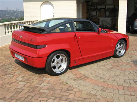 Alfa Romeo SZ: 7 фото