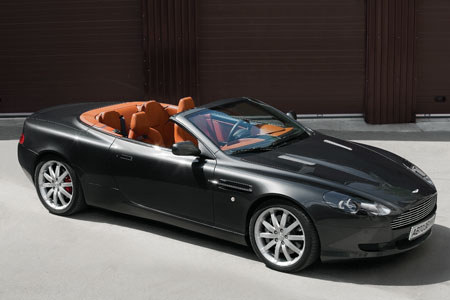 Aston Martin DB9 Volante: 4 фото