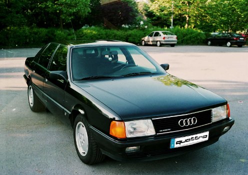 Audi 100: 11 фото
