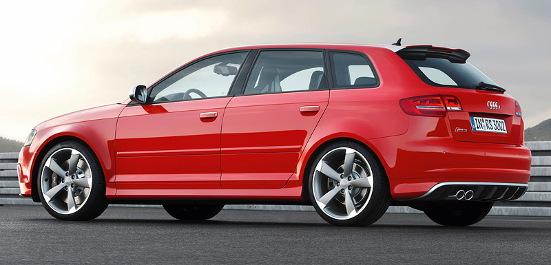 Audi RS3: 3 фото