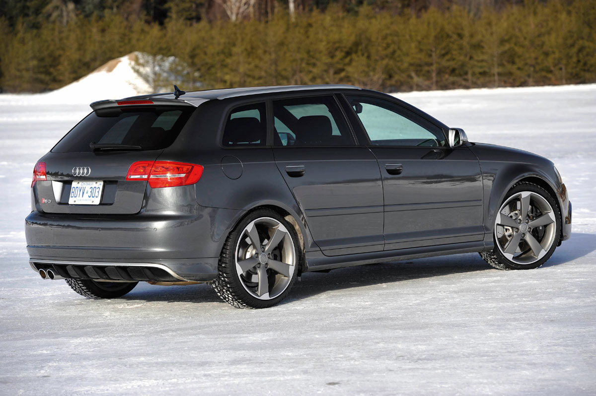 Audi RS3: 9 фото