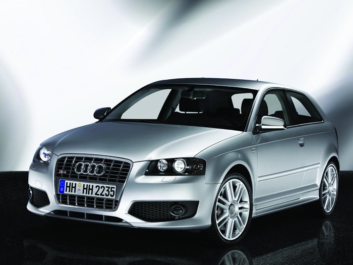 Audi S3: 8 фото