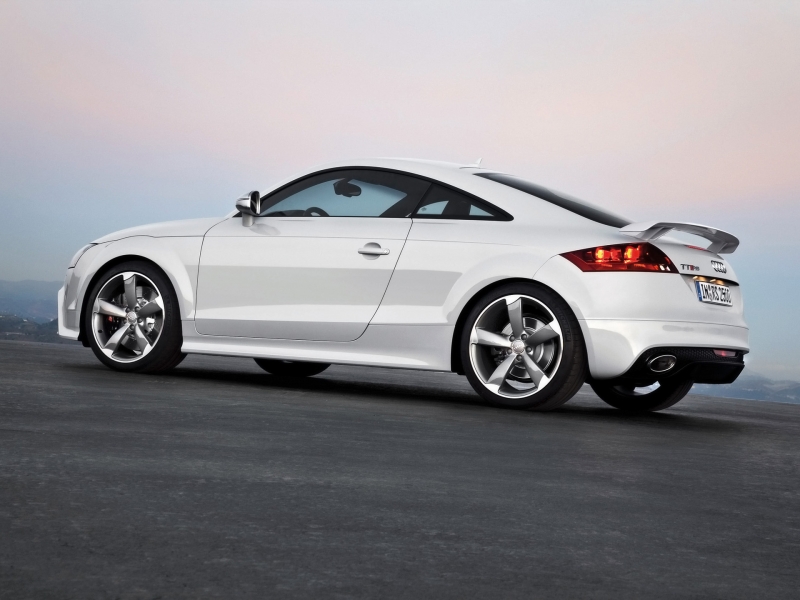 Audi TT RS Coupe: 2 фото