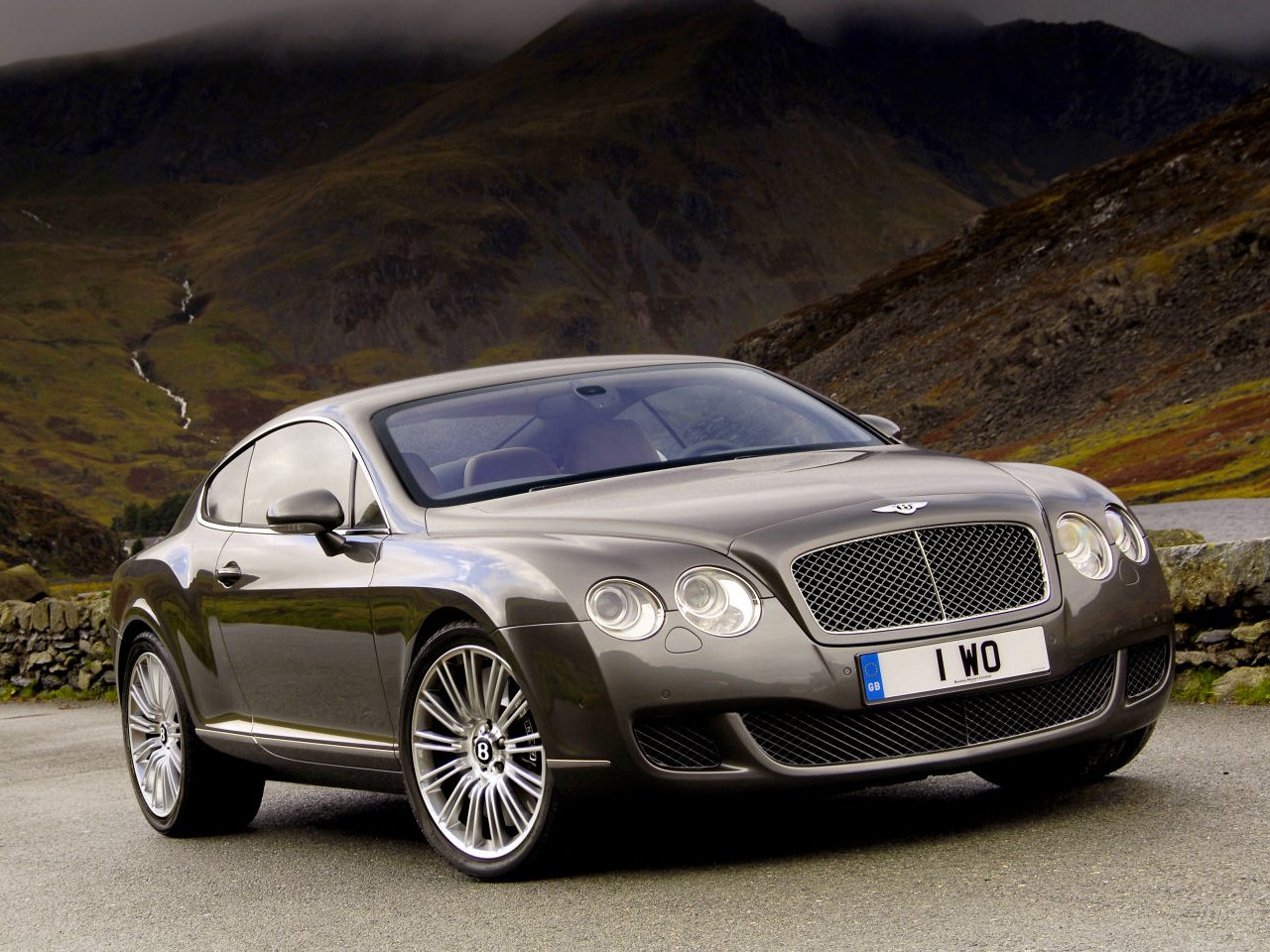 Bentley Continental GT: 06 фото