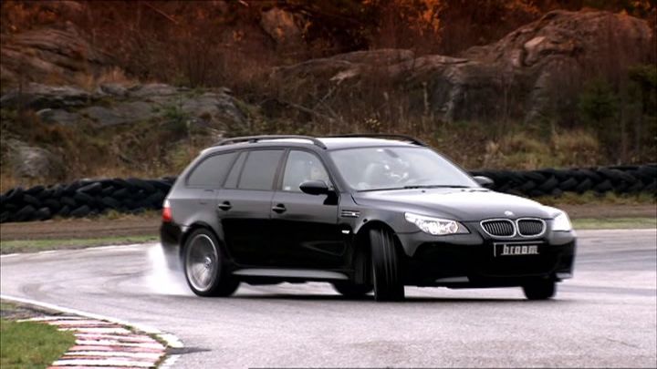 BMW M5 E61: 8 фото