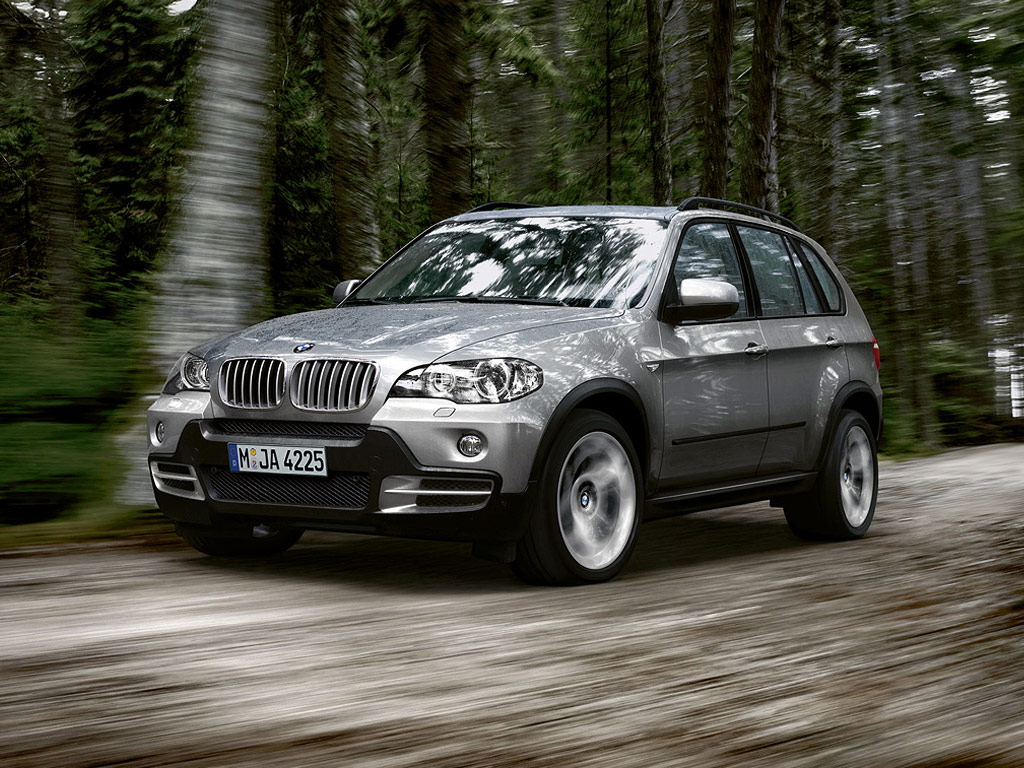 BMW X5: 9 фото