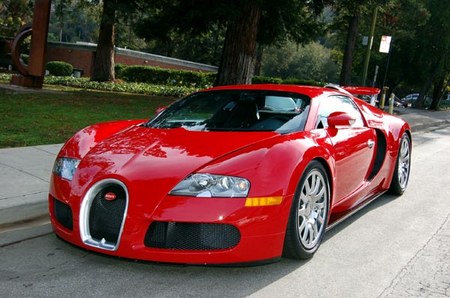 Bugatti Veyron: 4 фото