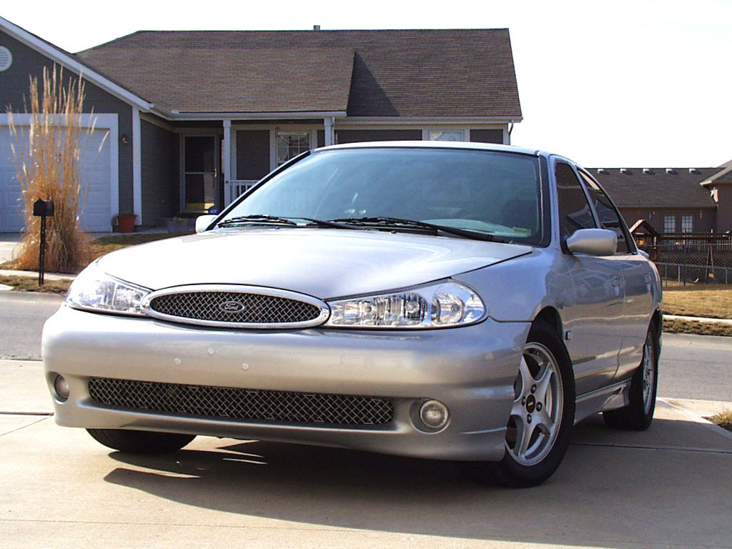 Ford Contour: 02 фото