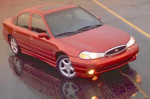 Ford Contour: 04 фото