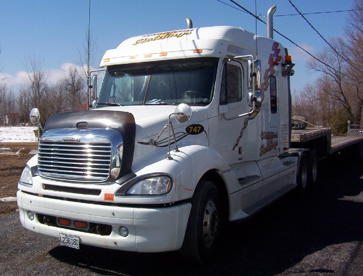 Freightliner Columbia: 11 фото