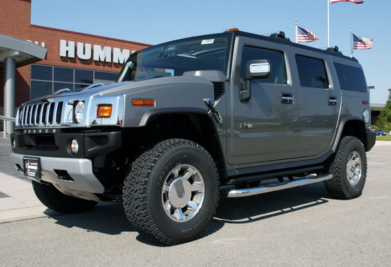 Hummer H2: 12 фото