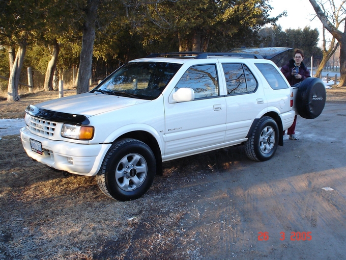 Isuzu Rodeo: 10 фото