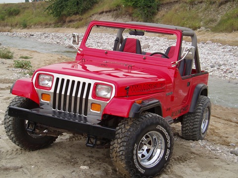 Jeep Wrangler YJ: 3 фото