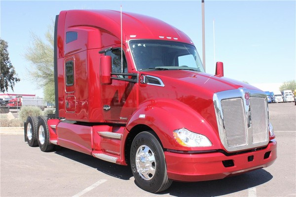 Kenworth T680: 12 фото