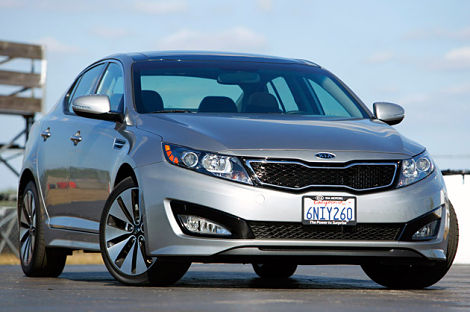 Kia Optima II: 12 фото