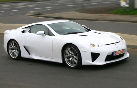 Lexus LFA: 11 фото