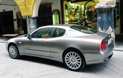 Maserati Coupe: 01 фото