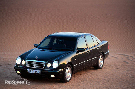 Mercedes E-class W210: 3 фото