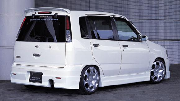 Nissan Cube Z10: 3 фото