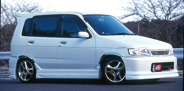 Nissan Cube Z10: 5 фото