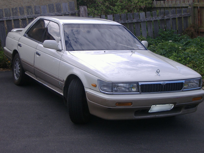 Nissan Laurel C33: 9 фото