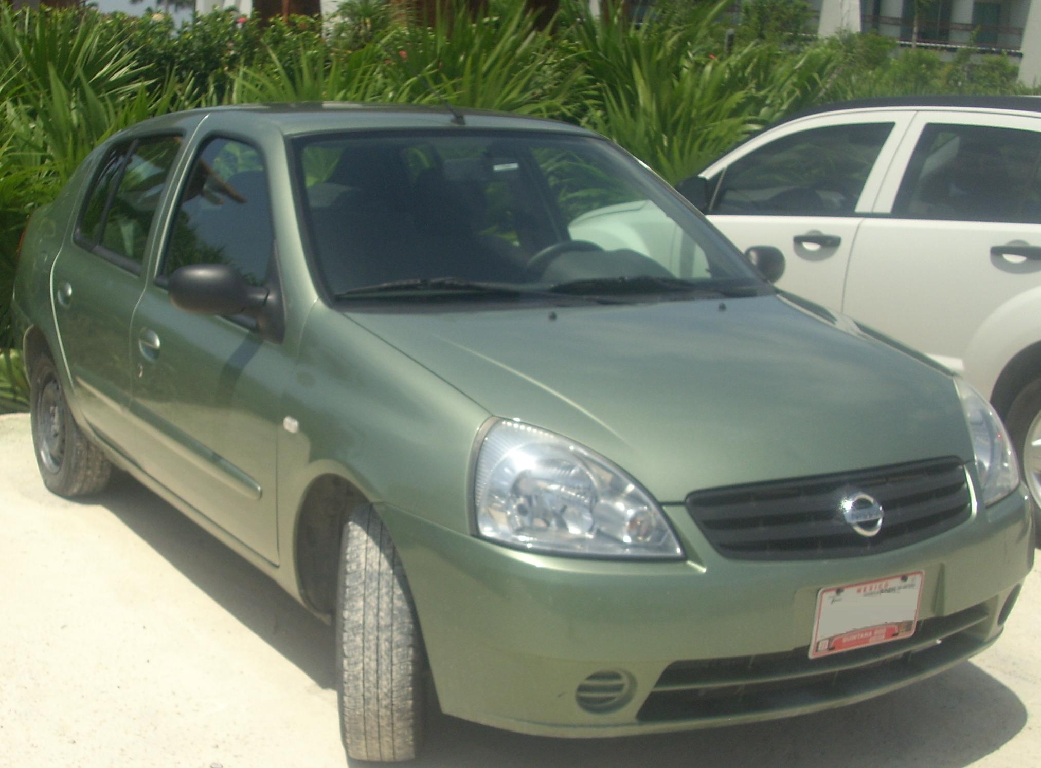 Nissan Platina: 7 фото