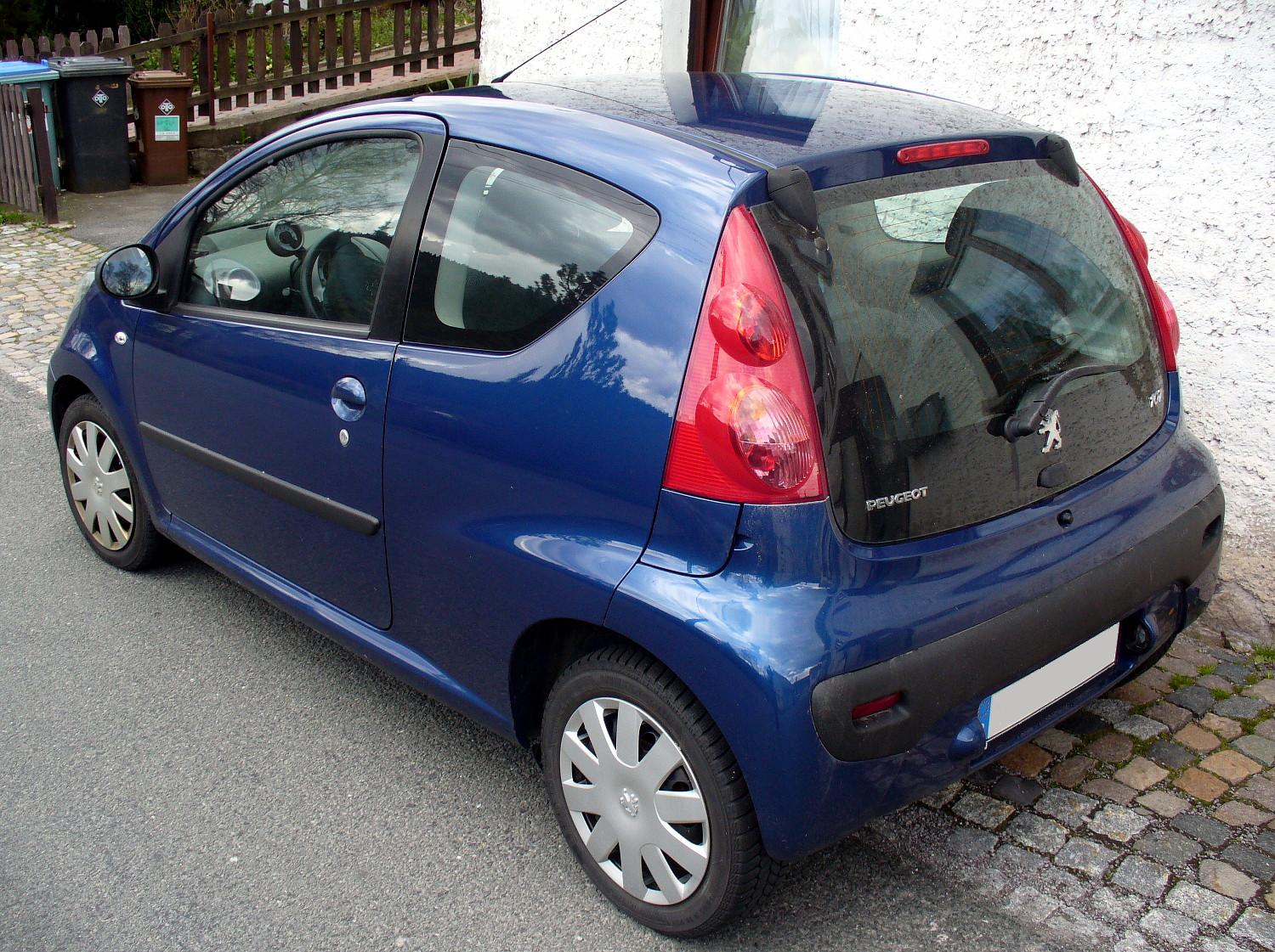 Peugeot 107: 11 фото