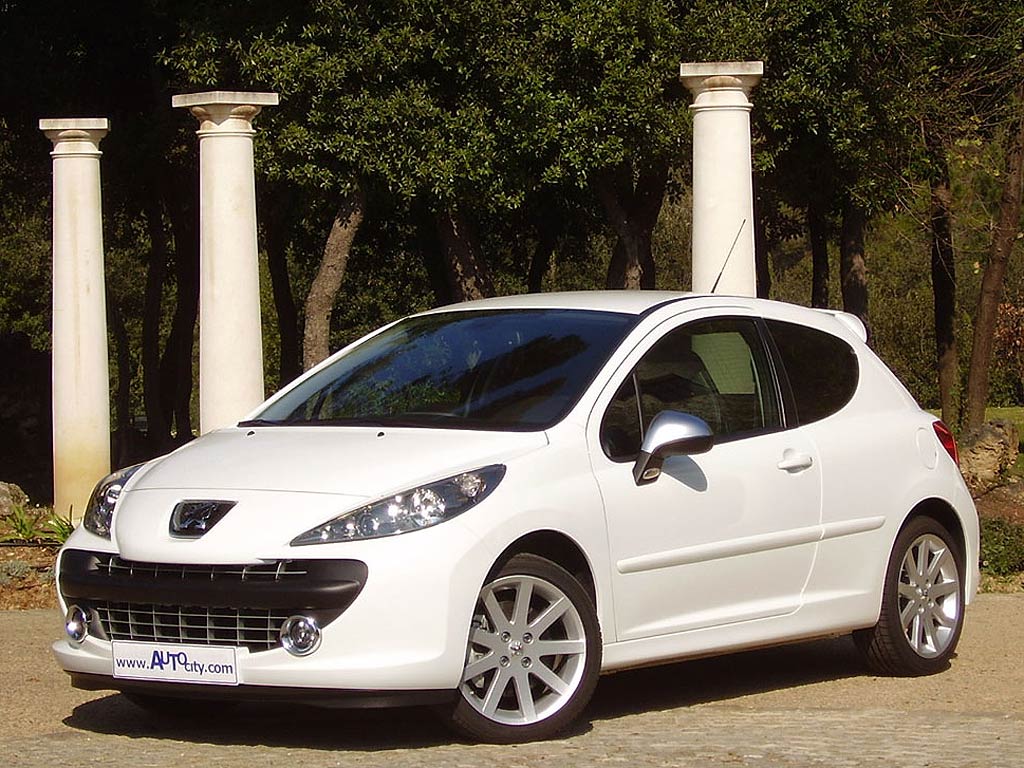 Peugeot 207 RC: 2 фото