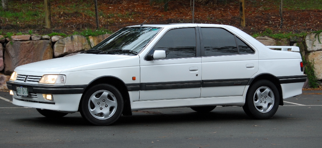 Peugeot 405: 7 фото