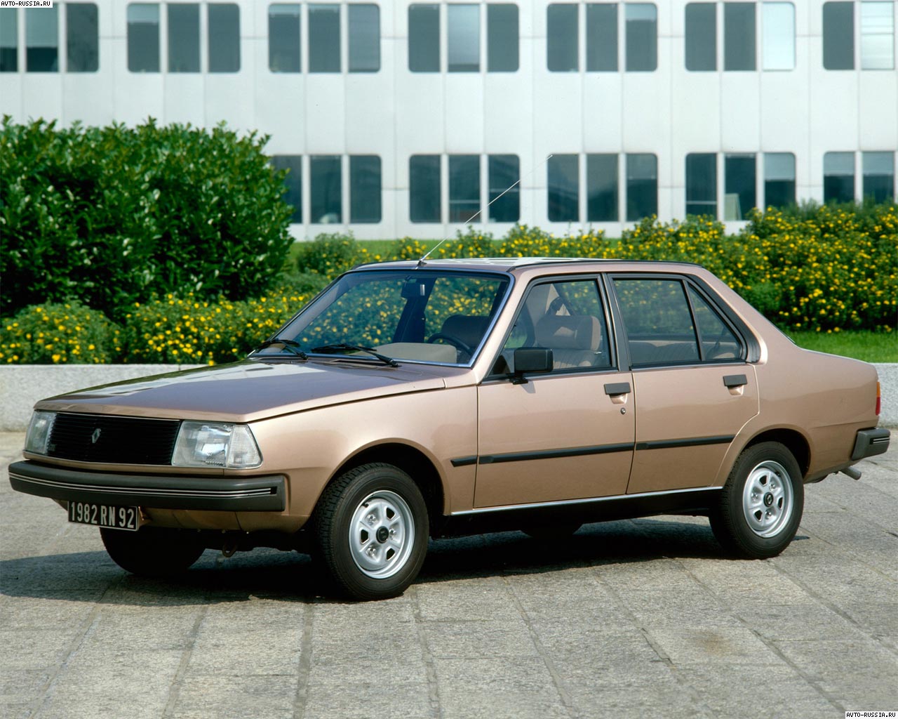 Renault 18: 2 фото