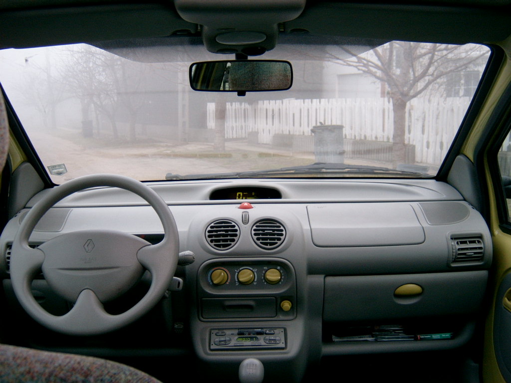 Renault Twingo: 12 фото