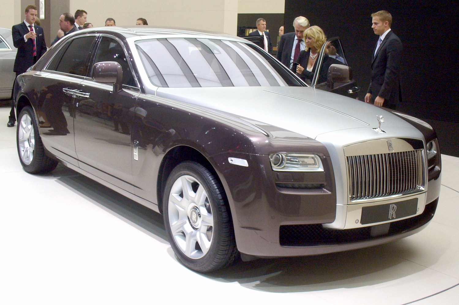 Rolls Royce Ghost: 05 фото
