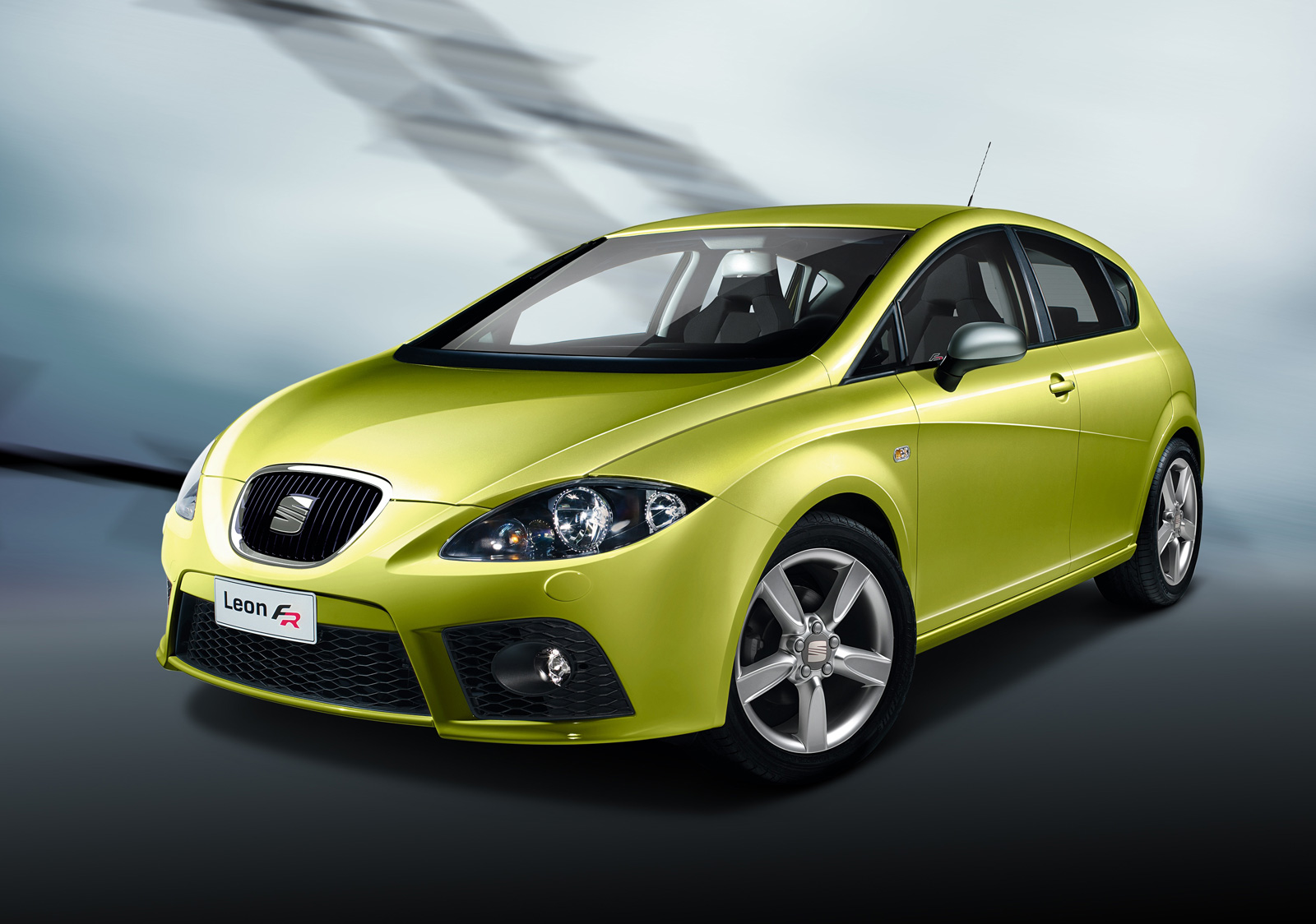 SEAT Leon FR: 4 фото