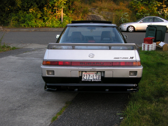 Subaru XT: 5 фото